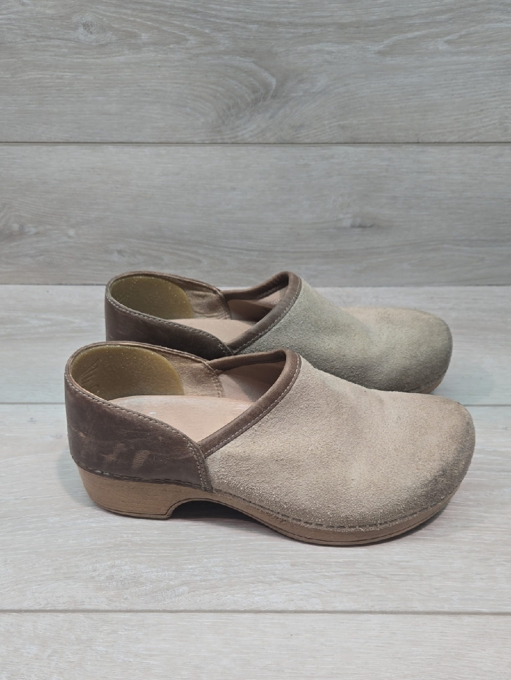 Dansko Women’s Mule Brenna Suede Slip-On Clog in Taupe Shoes Sz 36/5.5-6 - Picture 2 of 10
